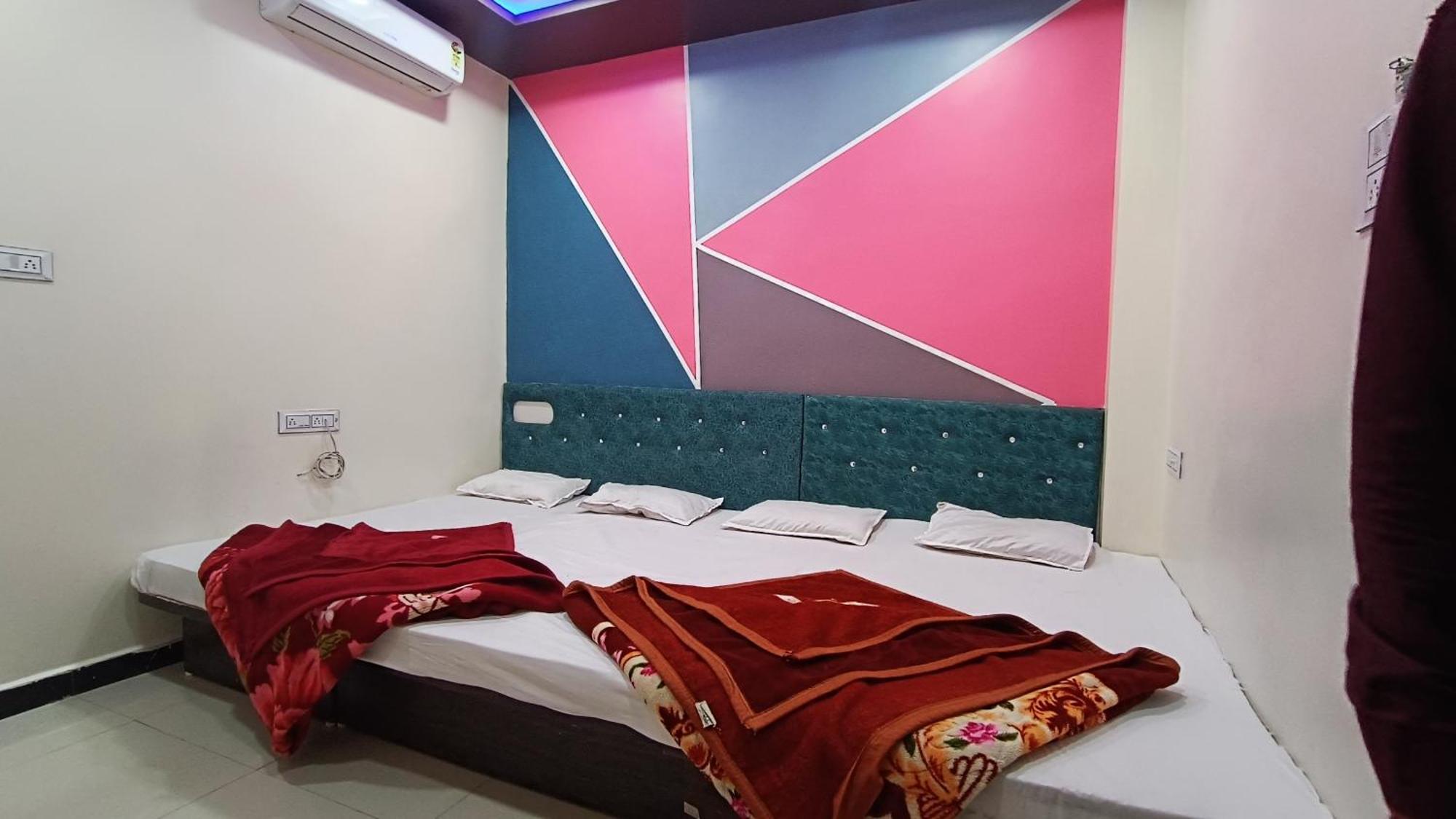 Hardik Palace Ujjain Exterior foto